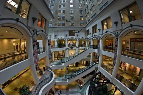 Visite privée à pied du centre-ville de Montréal et de la ville souterraine