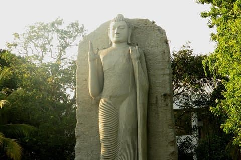 Passagieranleger am Hafen von Colombo Kelaniya-Tempel der Stadt Colombo für 4–8 Personen