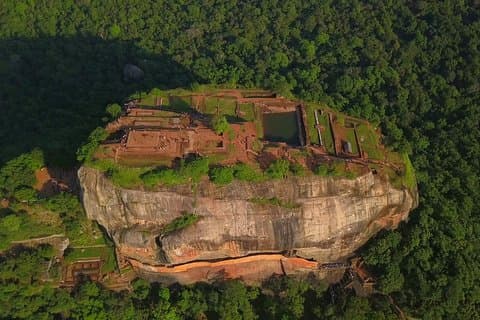Sigiriya & Dambulla Excursão privada de um dia com taxas de entrada e almoço