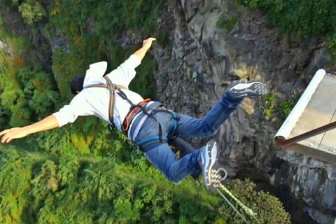 Excursion privée de 2 jours au lac Quilotoa et à Baños au départ de Quito