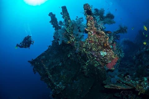 Cursos de água aberta avançados PADI da Bali Hai Diving Adventures