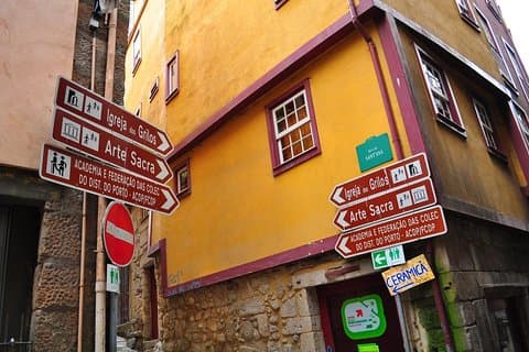 3-Hour Porto Jewish Heritage Walking Tour with Local Guide