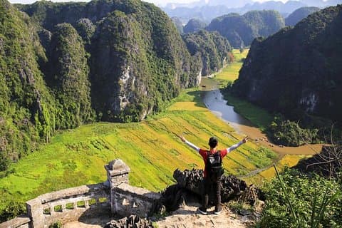 Full Day Hoa Lu - Tam Coc - Mua Cave Group Tour - Limousine Bus
