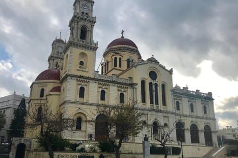 Explore a pé a cidade histórica de Heraklion (grupo pequeno)