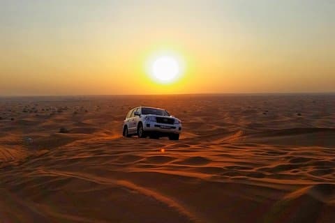 Sunset Desert Safari Dubai con cena de barbacoa