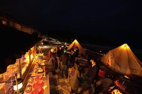 Glamping on natural lawn at Tanesashi Coast
