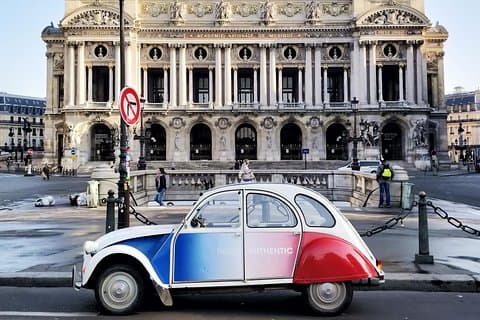 París - Visita guiada en coche Vintage 2CV + crucero por el Sena