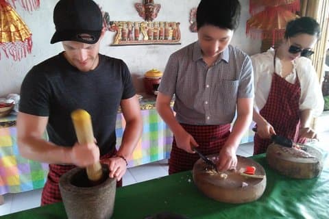 Matlagingskurs med ATV-eventyr på Bali