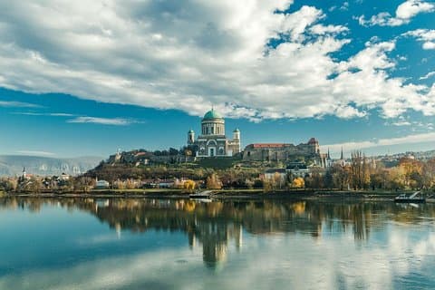 Excursão privada de um dia do Danube Bend saindo de Budapeste com almoço