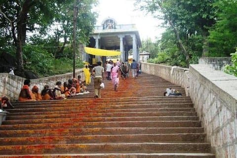 Visitez le temple Thiruthani Murugan de Chennai