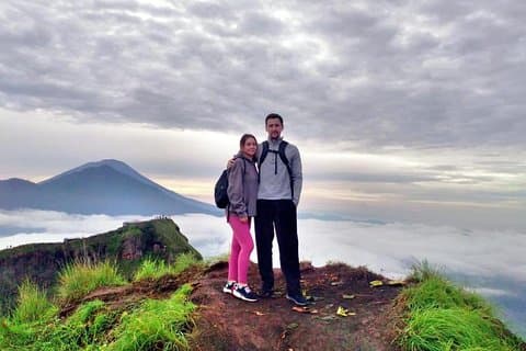 Bali Amazing Sunrise Trekking mit Hotspring