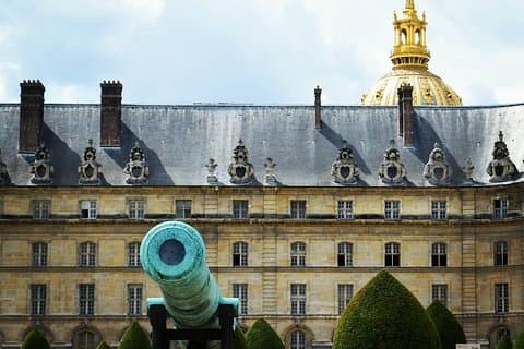 Tour guidato di 2 ore da Napoleone Bonaparte e Les Invalides a Parigi