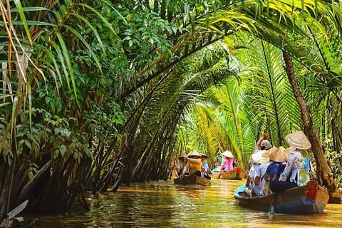 Tour di un'intera giornata per piccoli gruppi dei tunnel di Cu Chi e del delta del Mekong