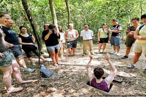 Excursões de meio dia aos túneis de Cu Chi