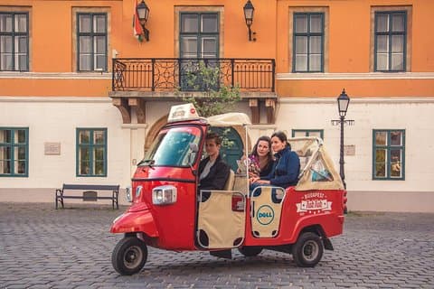 Boedapest TukTuk Privé Tour met Goulash Soep in het centrum