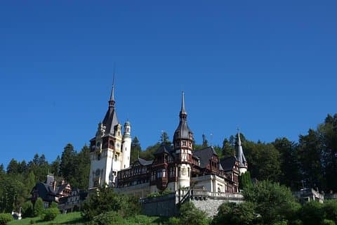 Peles and Bran Castles Tour vanuit Boekarest