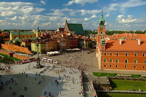 Gamlebyen i Warszawa med kongelig slott + Royal Route: SMALL GROUP / inc. Plukke opp/