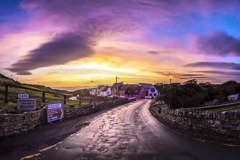Cliffs of Moher, Burren og Wild Atlantic Way dagstur fra Galway City