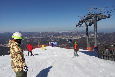 平昌オリンピックスキーリゾートのプライベートスキーツアー（より多くのメンバーより少ないコスト）