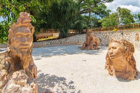 Jamaica Giants sculpture park, art galleries