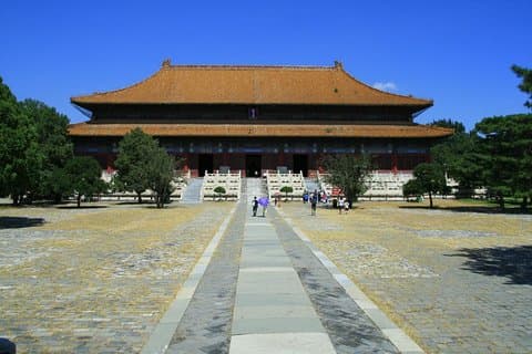 Peking Nachmittagstour zu den Ming Tombs und dem Longqing Gorge Ice Lantern Festival