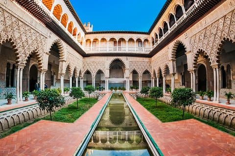 Alcazar of Sevilla guidet tur med Skip the Line Ticket