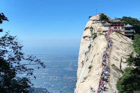 Réservation de transfert privé à Huashan Mountain