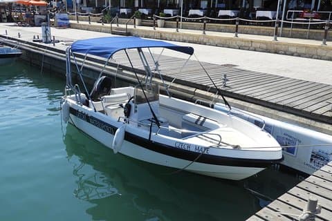 Self-drive Amathunta Private Speedboat to Blue Lagoon, Caves etc