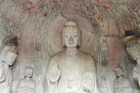 Excursion d'une journée aux grottes de Longmen et au musée d'art ancien de Luoyang au départ de Xi'an en train rapide