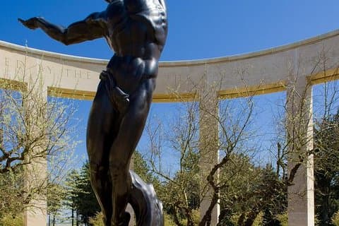 Le Havre Shore Excursion: Private Day Tour with Omaha Beach & American Cemetery
