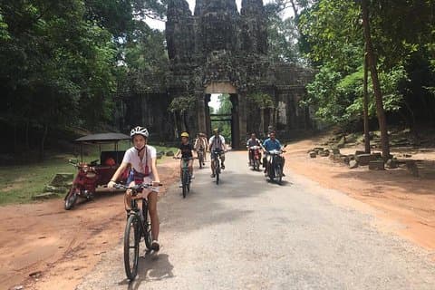 Angkor Wat og Angkor Thom sykkeltur