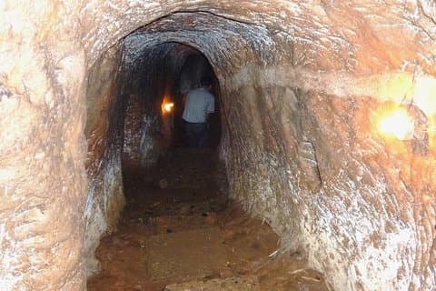 Visite privée de la DMZ aux tunnels de Vinh Moc et à la base de Khe Sanh Options