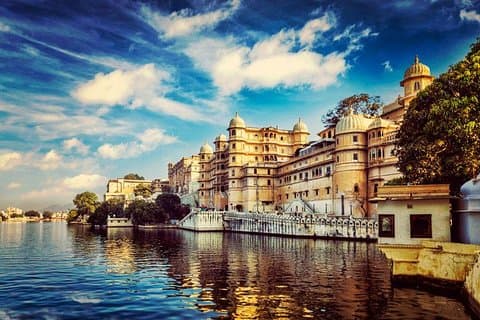 Sightseeingtour van een hele dag in Udaipur met de auto