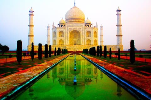 Taj Mahal und Agra Übernachtungstour von Amritsar mit Flügen