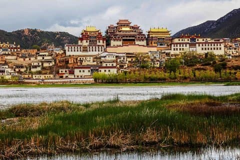 2 días por Shangrila City Tour desde Lijiang