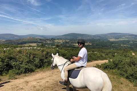 Dublin à Wicklow, visite en petit groupe de Glendalough avec équitation