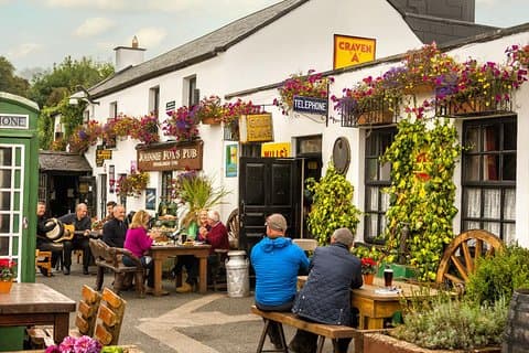 Dublin til Powerscourt, Wicklow, Glendalough privat guidet tur