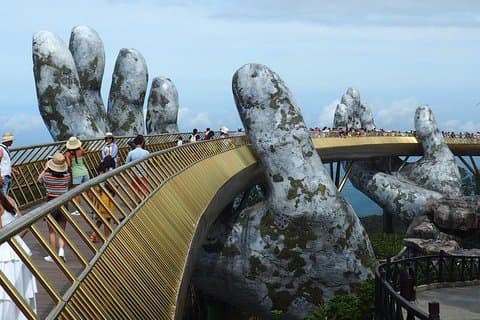Amazing Thing in Viet Nam:Golden Bridge &Ba Na hill Via Cable Car Ride(Private)