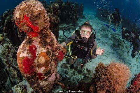 2 Tank Dives MUSA and Manchones reef (Certified divers)