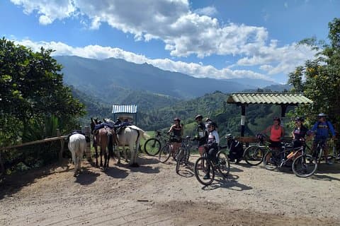 Sykkelekspedisjon La Vuelta al Quindio Colombia kafferegion
