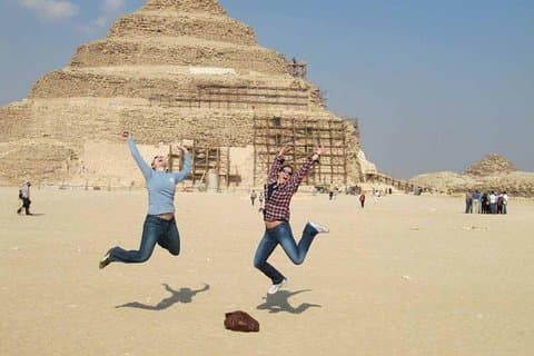 Private Tour Pyramiden von Gizeh, Pyramide von Sakkara, Memphis City, Kamelritt mit Mittagessen
