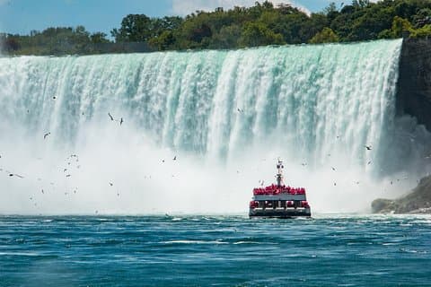 Toronto Airport to Niagara Falls Tour, Boat Ride and Journey