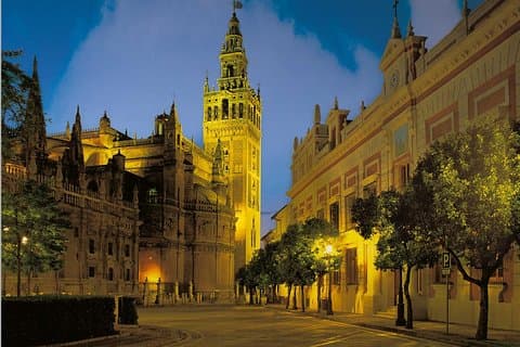 Sevilla Privéwandeltocht met Alcazar & Cathedral Tickets