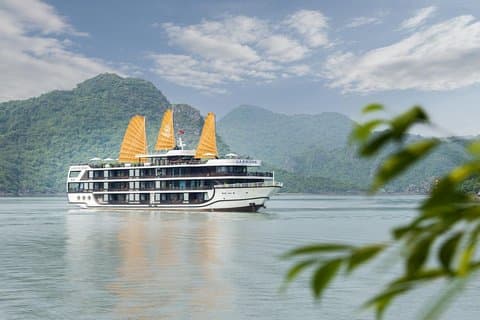 Halong Bay 2 dager/1 natt med La Regina Legend Cruise 5 Star