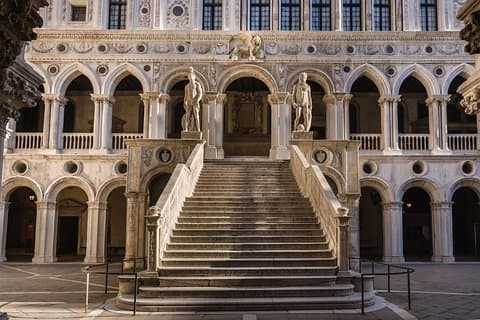 Doge's Palace: Priority Entrance (Exclusive Refundable Ticket)