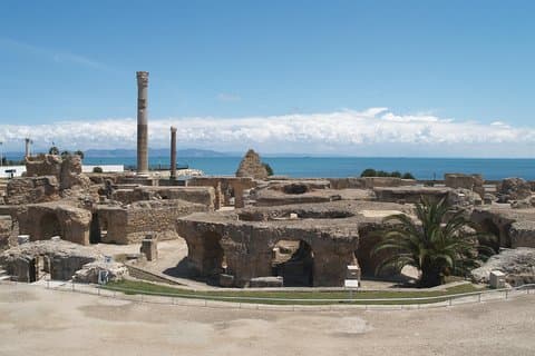 Tour privato di un giorno Tunisi Medina Cartagine Museo del Bardo Sidi Bou Said