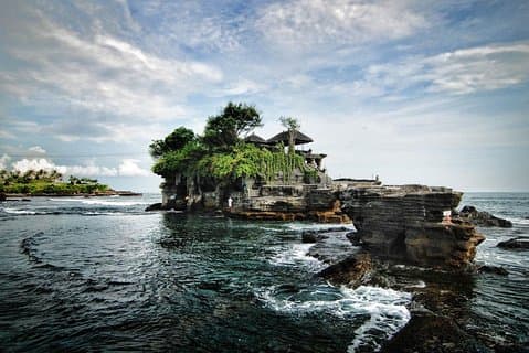 Visite des temples Tanah Lot et Uluwatu avec shopping