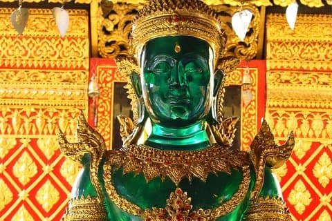 Bangkok Temple & Palace Tour ( Wat Arun, Wat Pho, Grand Palace)