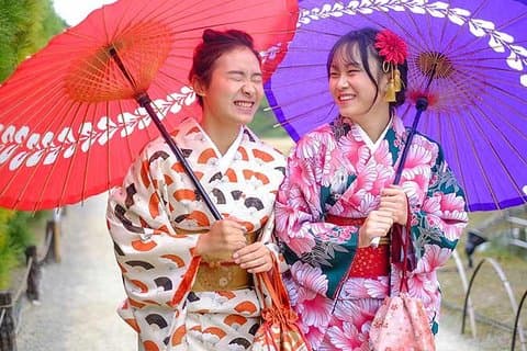 Private Professional Photoshoot in Gorgeous Ritsurin Garden In Kagawa