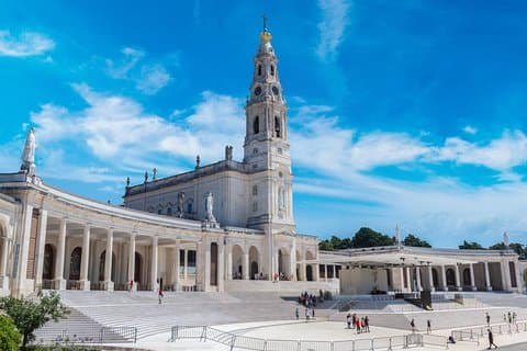 Privat rundtur: Fátima Sanctuary, Charming Nazaré & Magical Óbidos